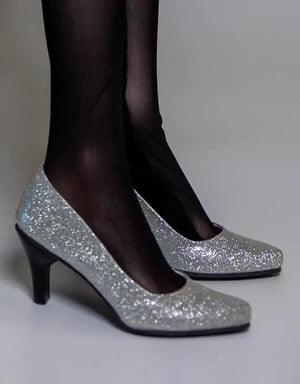 Kosplay Shiny Silver Shoes, 14cm Inner Length - TheDreamDoll