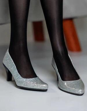 Kosplay Shiny Silver Shoes, 14cm Inner Length - TheDreamDoll